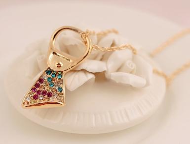 สร้อยคอสไตล์เกาหลี แบบเก๋ ประดับคริสตัล Rhinestone หลากสี WDJ0060 