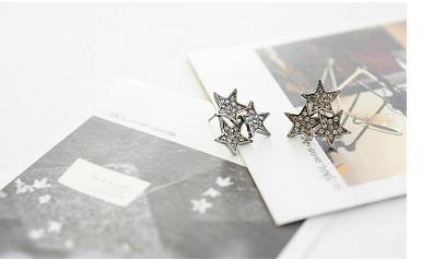 ต่างหูรูปดาวสีเงิน ตกแต่งด้วยเม็ดคริสตัล Rhinestone ประกายระยิบระยับ WDJ0025 