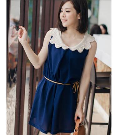 เดรสปล่อยใส่สบายๆ คอปกติดลูกไม้สีครีม แขนกุด ผ้าลื่นใส่สบาย ไม่มีเชือกผูกเอวนะคะ WDC0037 