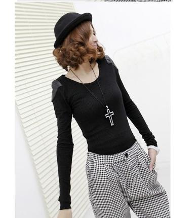 เสื้อยืด T-Shirt แฟชั่นคอกลม แขนยาว เก๋ตรงไหล่ติดหนังเทียมสีดำ ใส่แล้วดูเท่ห์ คลาสสิคมาก WDC0153